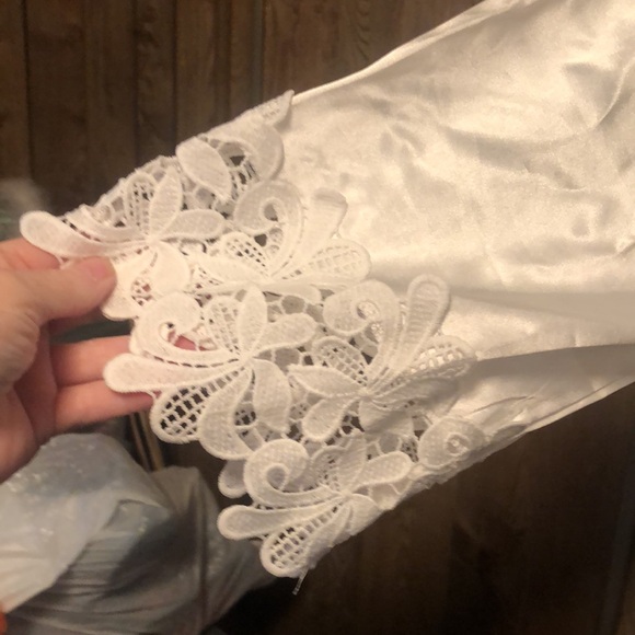 New Without Tags:  Silky Bridal Robe with belt - Picture 5 of 17